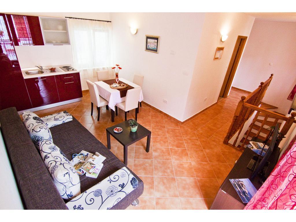 Apartments Cambi Kaštela Zimmer foto